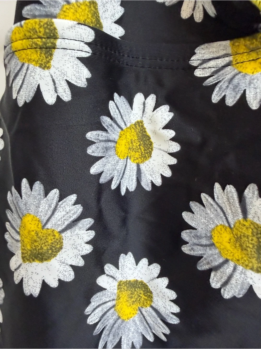 NWOT Wave Zone XS 4 5 Girls Black White Yellow Daisy Halter Swim Bikini Top